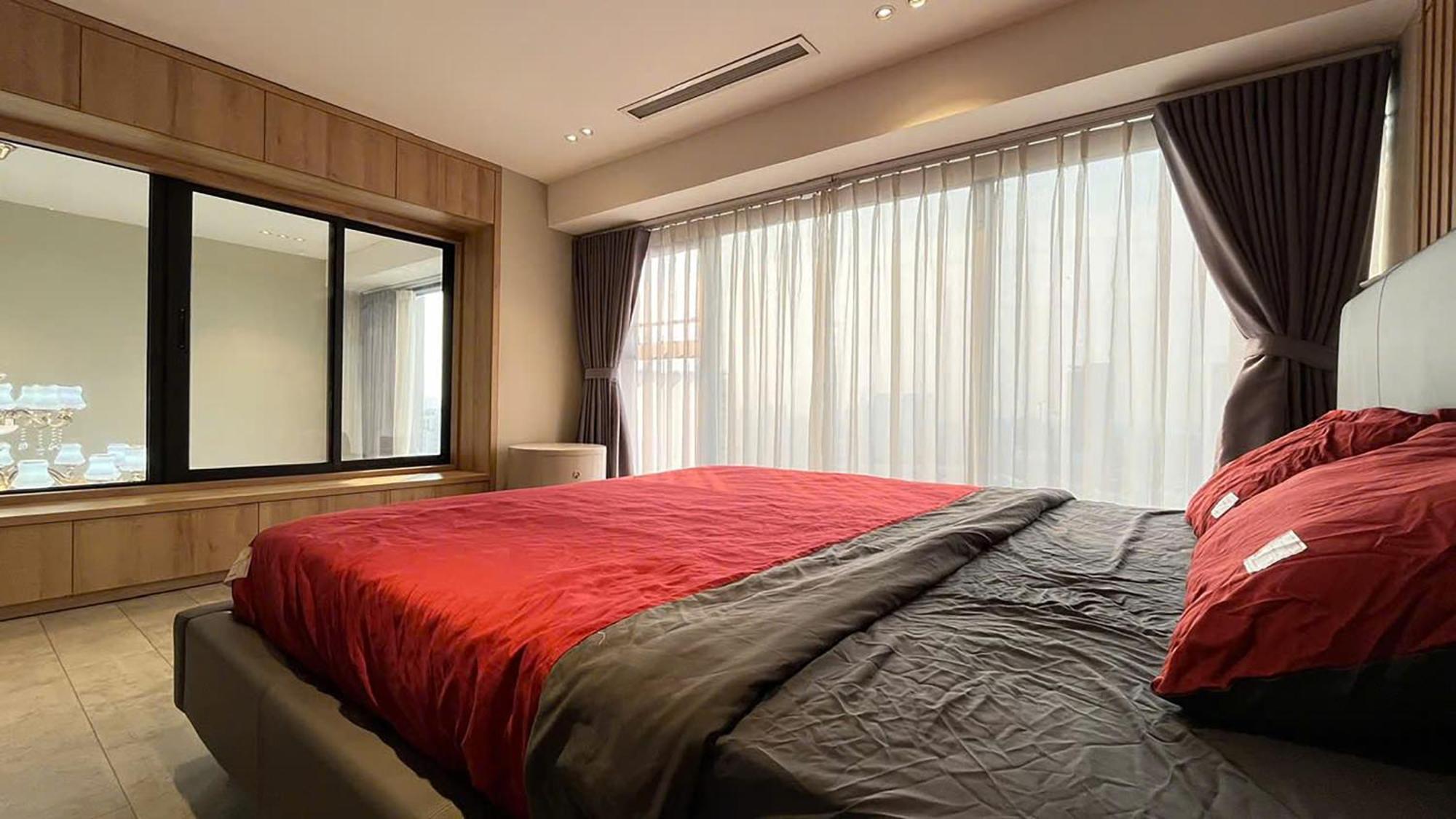 Pentstudio West - Duplex Near West & Lotte Mall